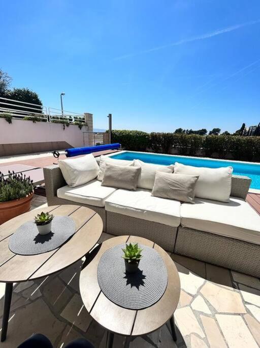 Blue Apartment With Shared Pool Σπλιτ Εξωτερικό φωτογραφία