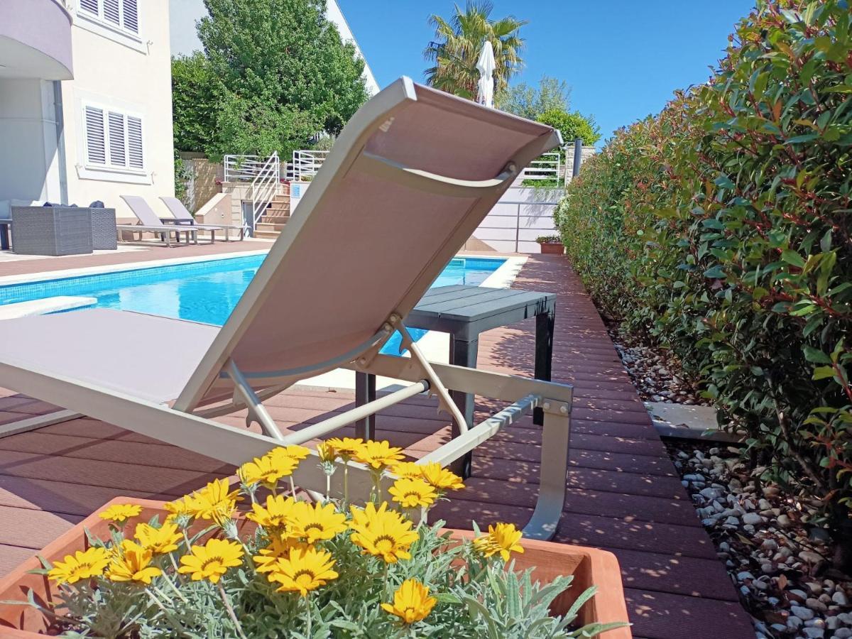 Blue Apartment With Shared Pool Σπλιτ Εξωτερικό φωτογραφία